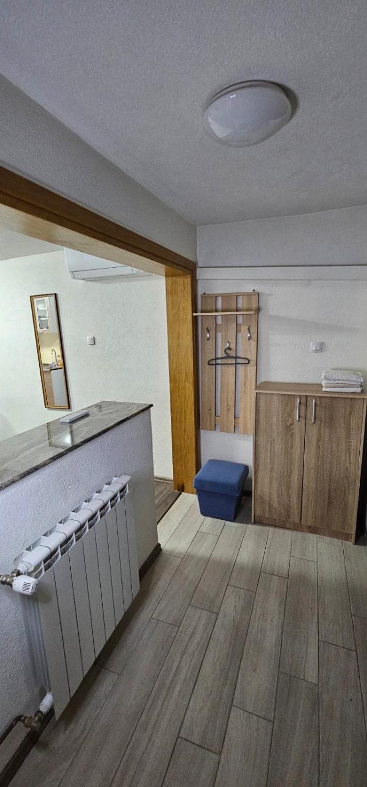 Apartmani Vesto บันยาลูกา ภายนอก รูปภาพ