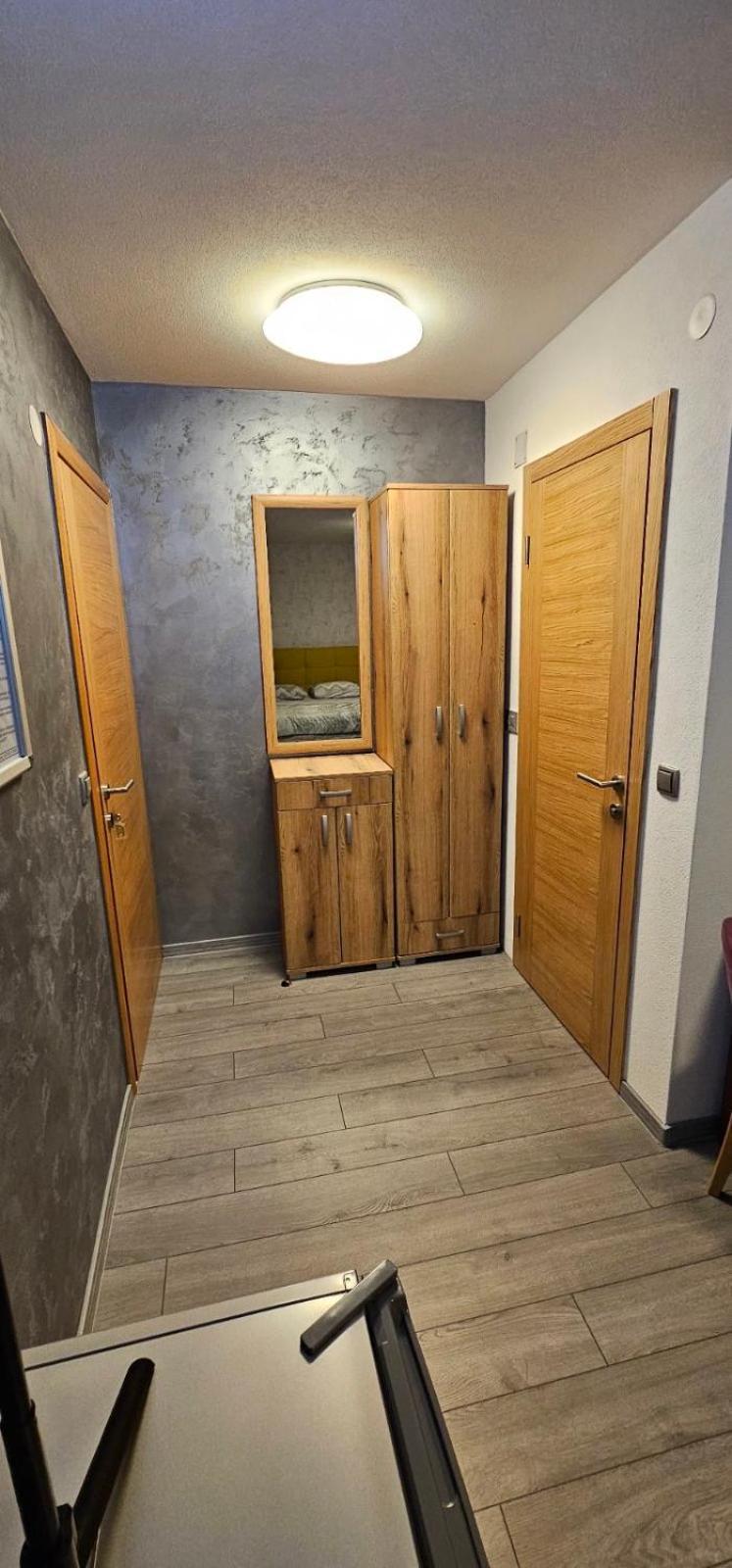 Apartmani Vesto บันยาลูกา ภายนอก รูปภาพ